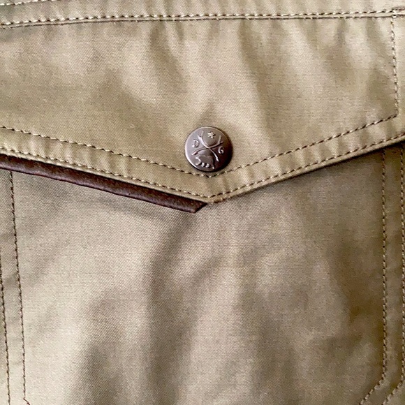 Dakota Grizzly - Picture 5 of 9